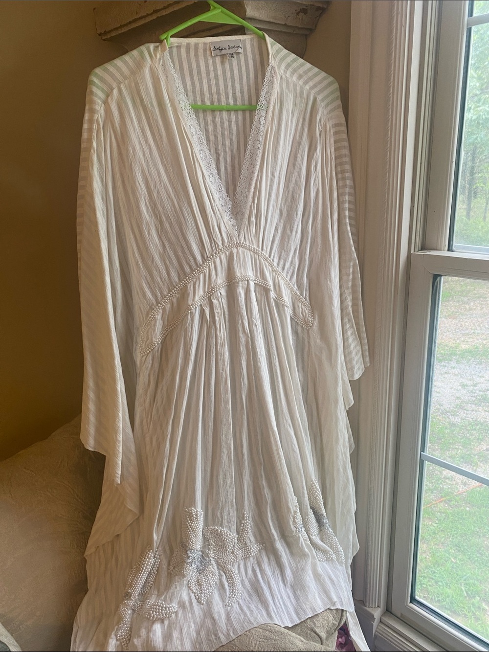 Lightweight White Lace-Trim V- hand beadedAntica Sartoria dress.